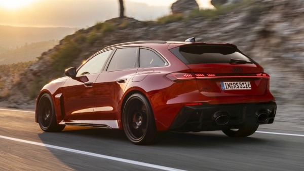 Новые Audi RS 5 сохранили мотор V6, но стали грузными гибридами 
